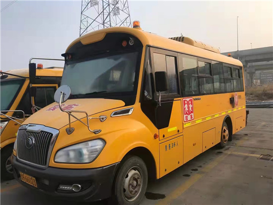 山东校车